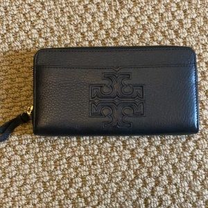 Tory Burch wallet